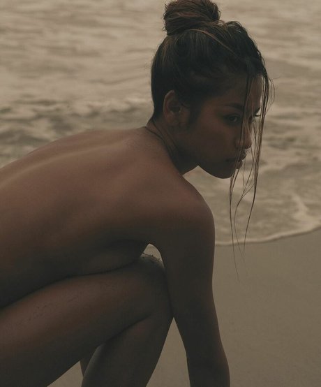 UN YA OnlyFans gratis