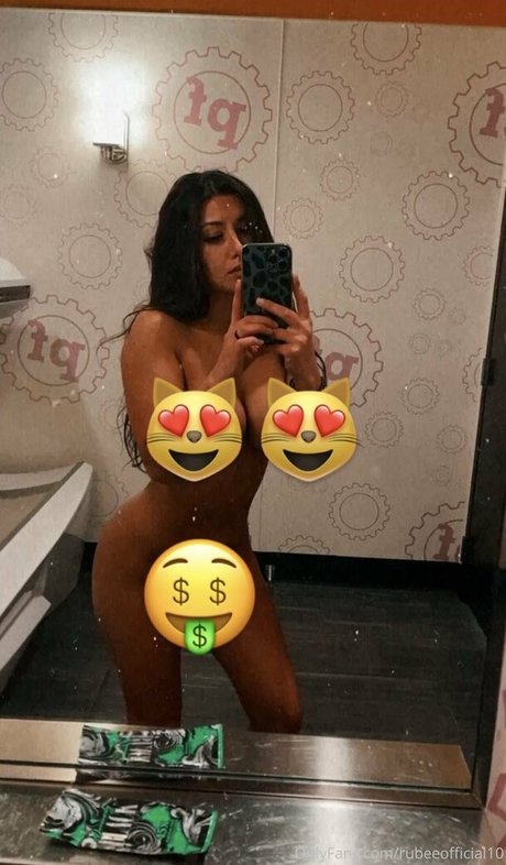 rubeeofficial OnlyFans Bilder nackt