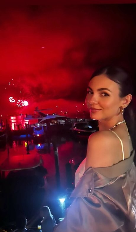 Victoria Justice Nackt auf OnlyFans Leaks