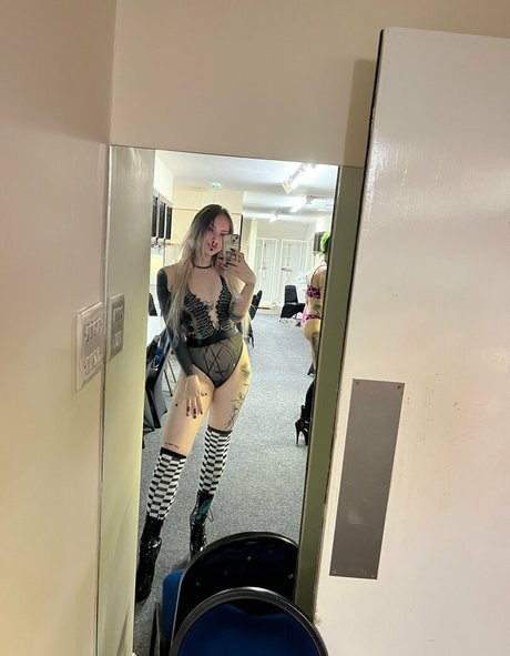 fullmetalvenus Nacktpornos auf OnlyFans