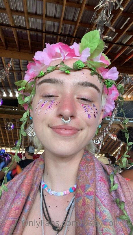 babydoll 02 OnlyFans geleakt