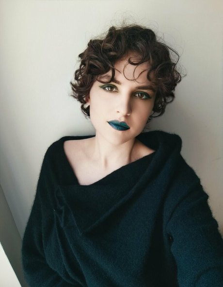 gera october OnlyFans Nacktfotos