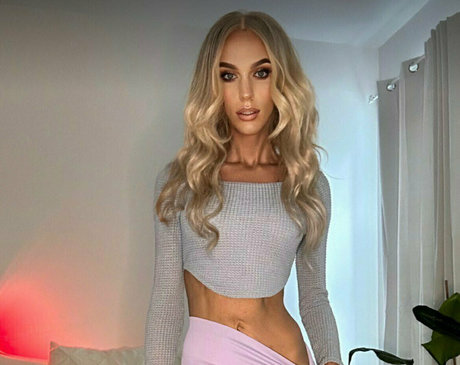 aparisi ts OnlyFans Nacktfotos