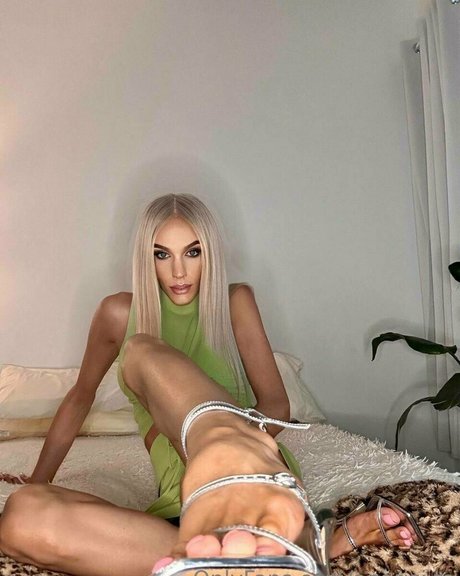 aparisi ts XXX OnlyFans