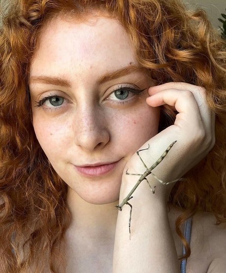 Octavia Marlowe OnlyFans Bilder