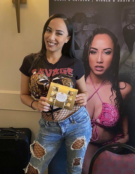 Leila Grey Leaked OnlyFans Sextape