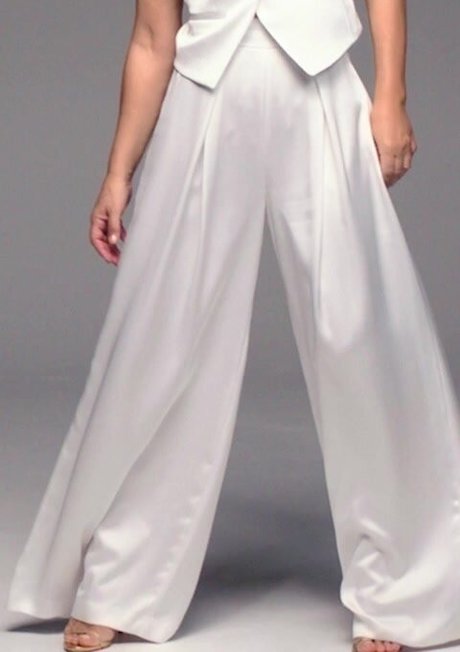 Elizabeth Hurley OnlyFans Leak