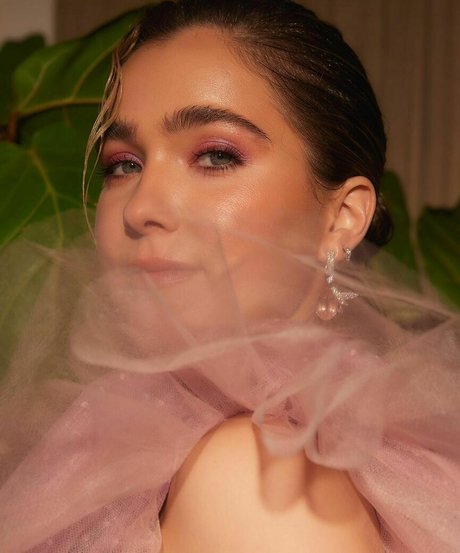 Haley Lu Richardson OnlyFans Gratis