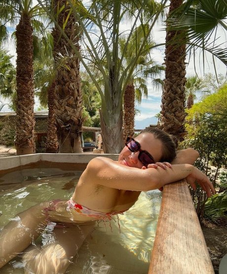 Haley Lu Richardson OnlyFans-Seite