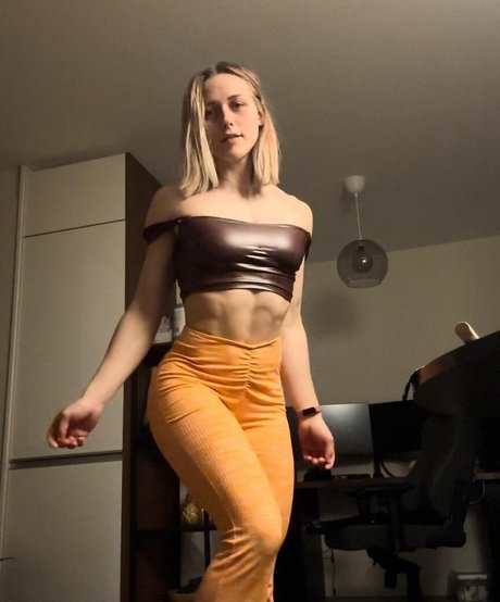 ellenvy OnlyFans explizite Inhalte