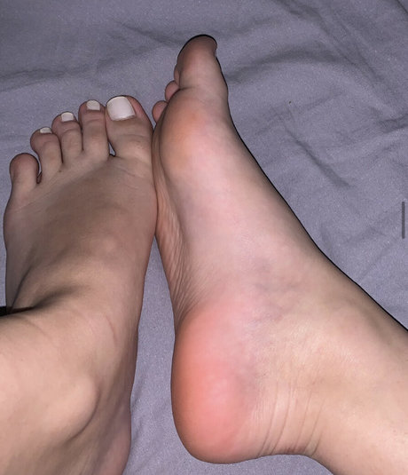 Prii feet OnlyFans-Bilder