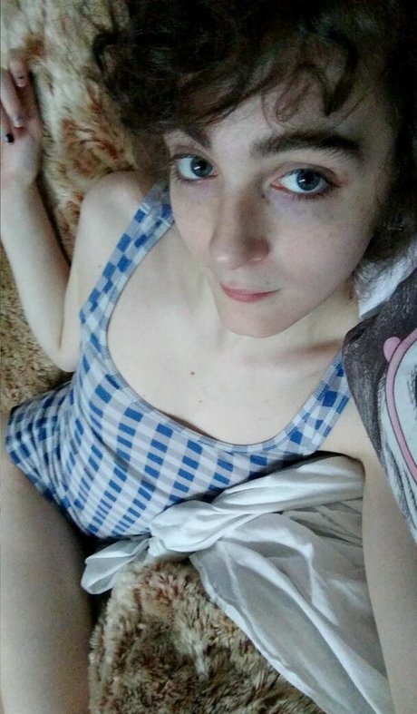 LinusFrog OnlyFans Striptease