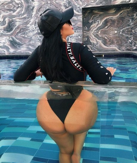 sxmonne Oben ohne OnlyFans