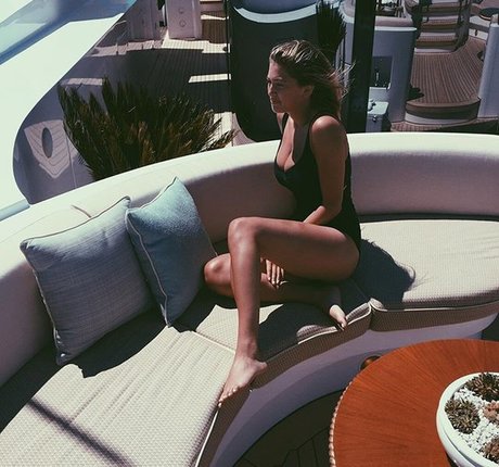 Lindsey Kevitch OnlyFans Striptease