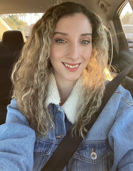 Yanellis Linares OnlyFans