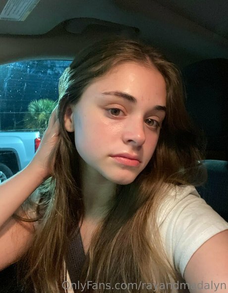 Ray Madalyn Leak von OnlyFans-Inhalten