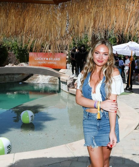 Natalie Alyn Lind Profilbild