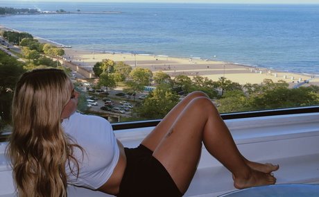 Natalie Alyn Lind Nacktbilder von OnlyFans geleakt