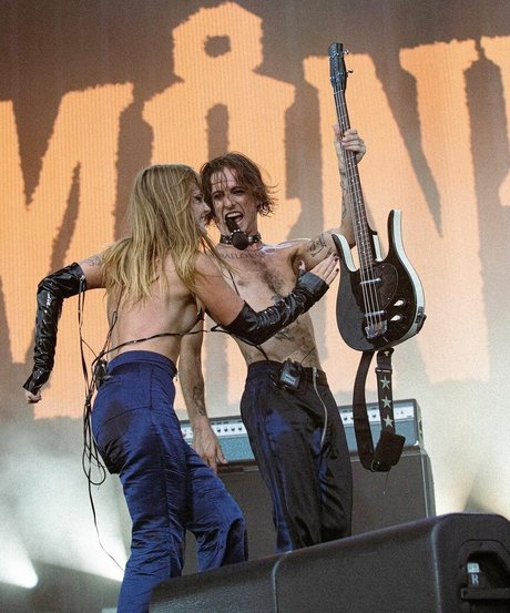 Victoria De Angelis OnlyFans geleakt.