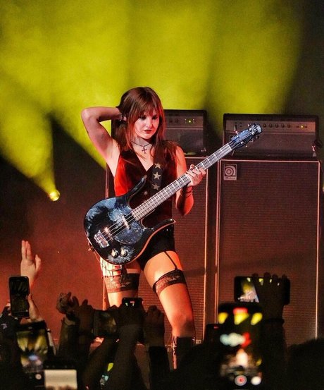 Victoria De Angelis OnlyFans OnlyFans