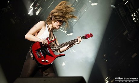 Victoria De Angelis Nur für Fans