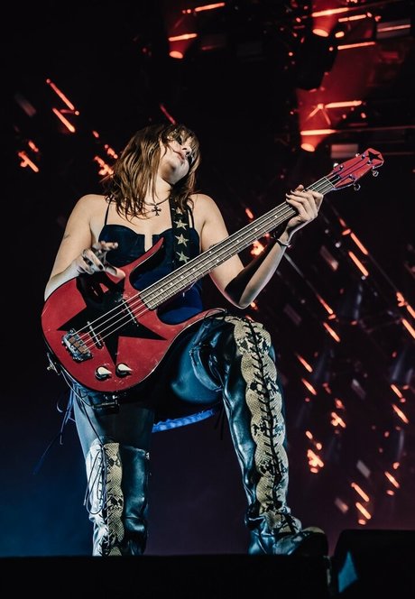 Victoria De Angelis OnlyFans Nackt