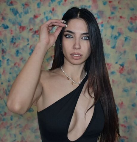 Eva mli Nacktbilder-Leaks von OnlyFans