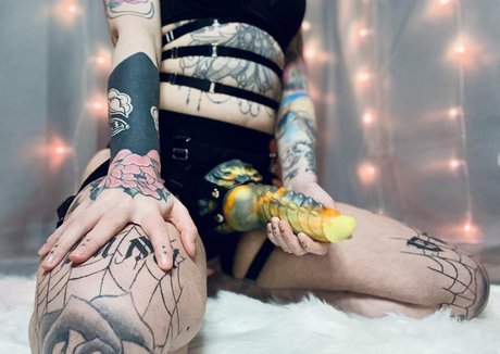 em0ti0naljpg Nackt auf OnlyFans Leaks