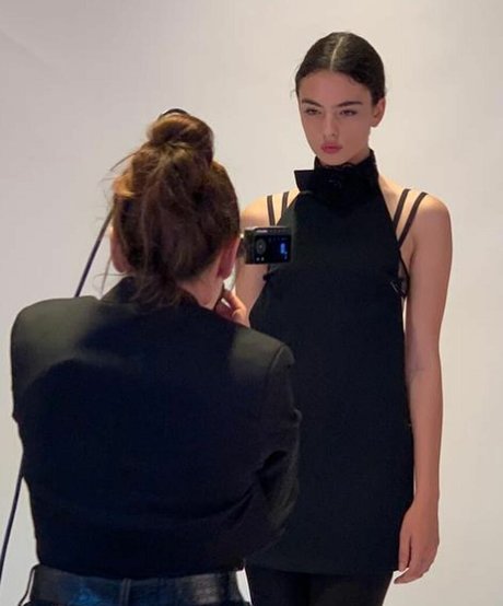 Deva Cassel OnlyFans geleakt.