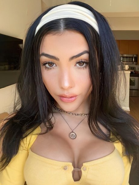 Andrea Botez Ai Porn Auf OnlyFans