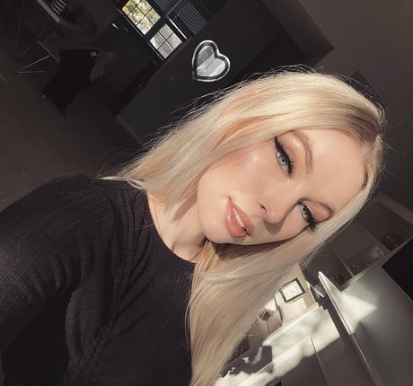 Loveabilities NurlyFans-Brüste