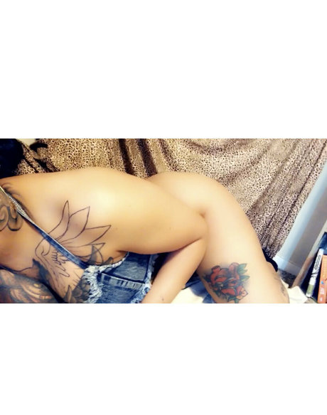 tsunamimami OnlyFans-Pornos