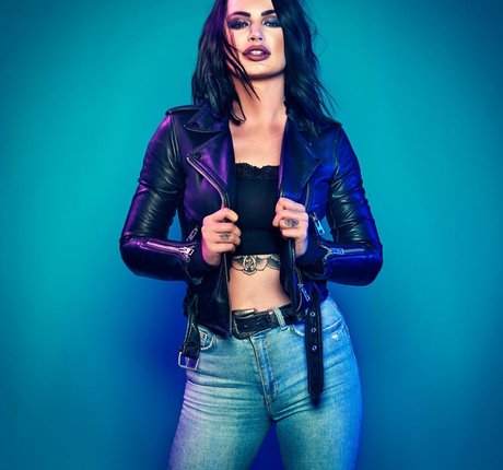 Saraya Bevis OnlyFans Sextape