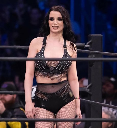 Saraya Bevis Leaks von Nacktbildern auf OnlyFans