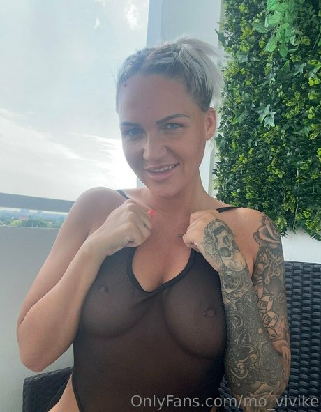 mo vivike OnlyFans geleakte Brüste