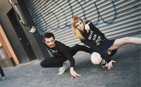 Flavia Sayuri OnlyFans Model Bilder