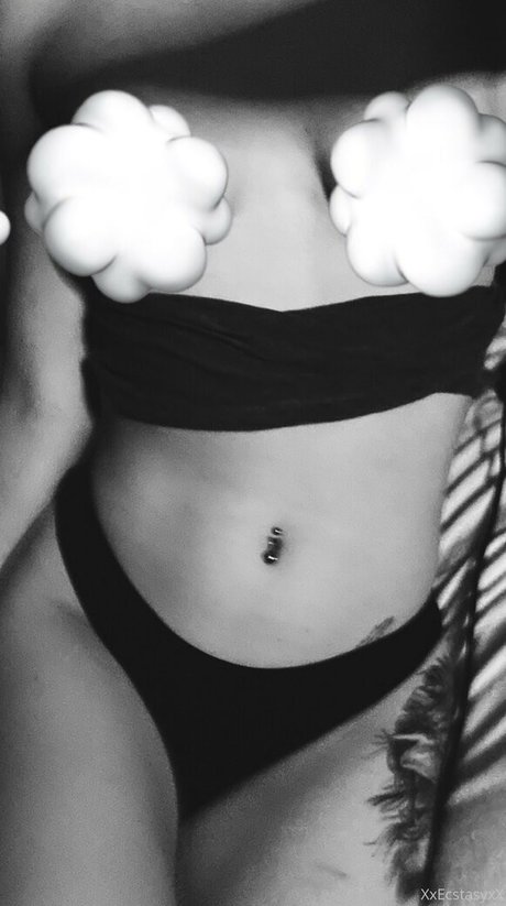 free cheech chronic Nacktbilder von OnlyFans