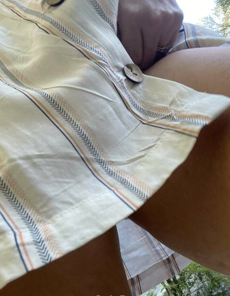 ellierenee OnlyFans Star