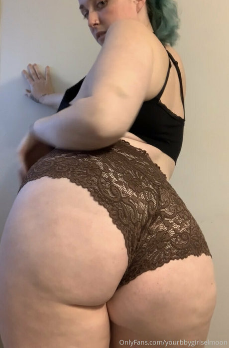 yourbbygirlselmoon OnlyFans-Seite