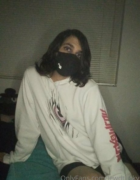 lewdtricky OnlyFans-Post