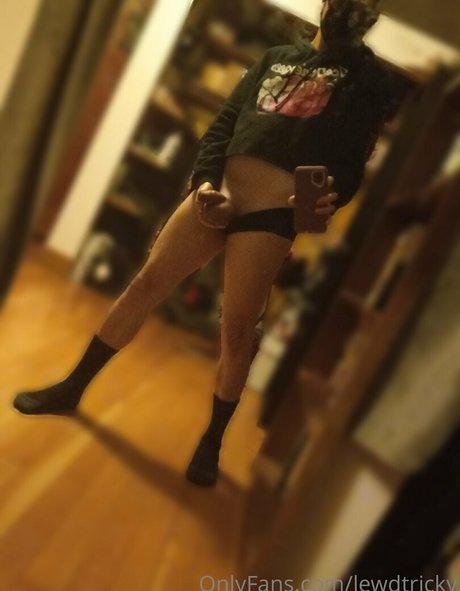 lewdtricky OnlyFans Joi