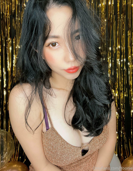 yooniefree Porn OnlyFans Leaks