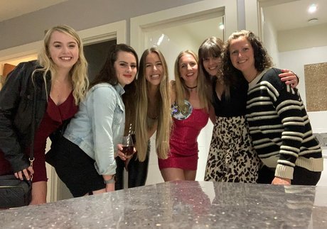 Katy Yardley OnlyFans Model Bilder