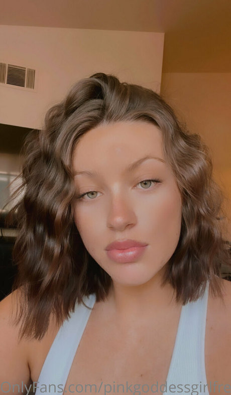 pinkgoddessgirlfree OnlyFans geleakt.