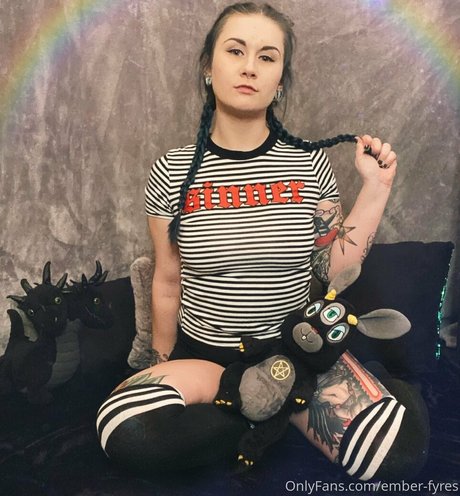 ember fyres OnlyFans Bilder