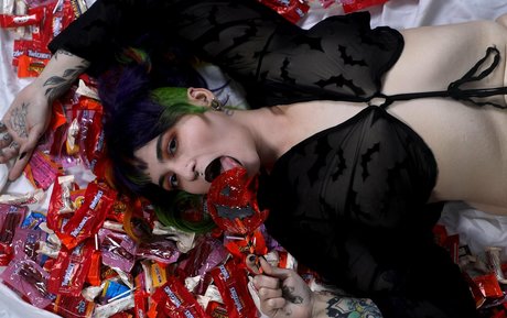 mourning glory OnlyFans