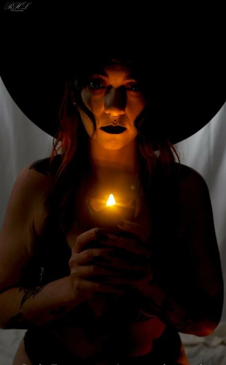 mourning glory Leaked OnlyFans Nacktbilder