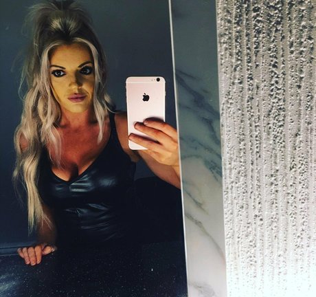 charliedoexofree OnlyFans-Model