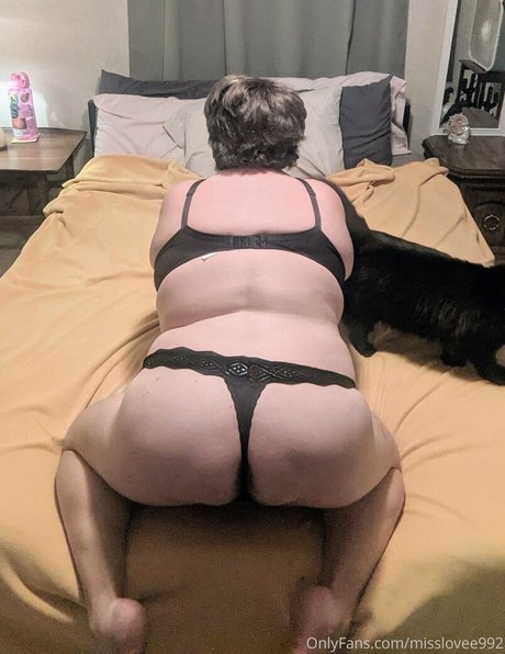 misslovee992 OnlyFans Sextape