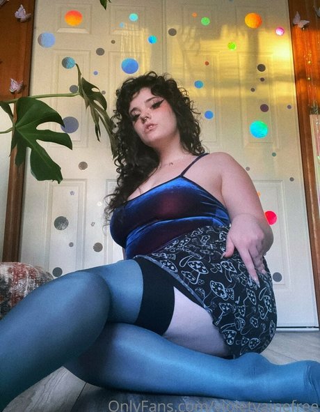 violetvainefree OnlyFans Nacktbilder